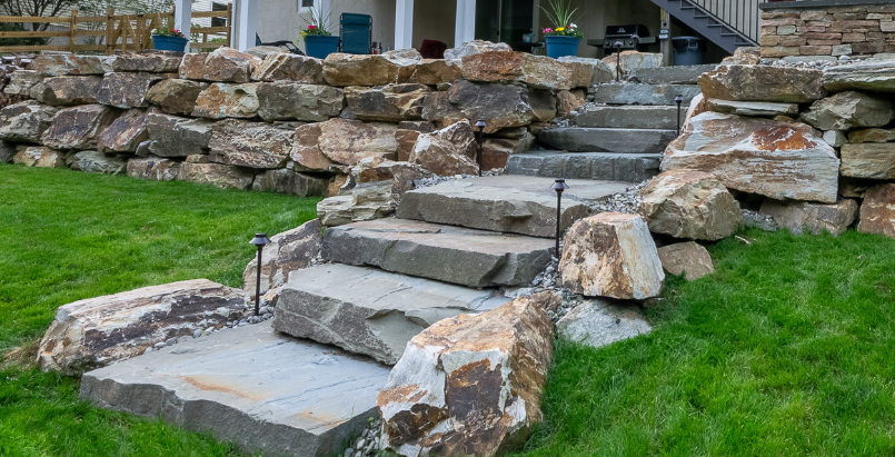 Sawn Steps vs. Natural Steppers | Delaware Hardscape Supply, LLC